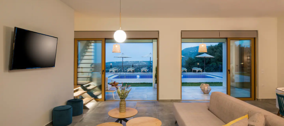 5 bedrooms Villa in Chania, Greece No. 8634 8