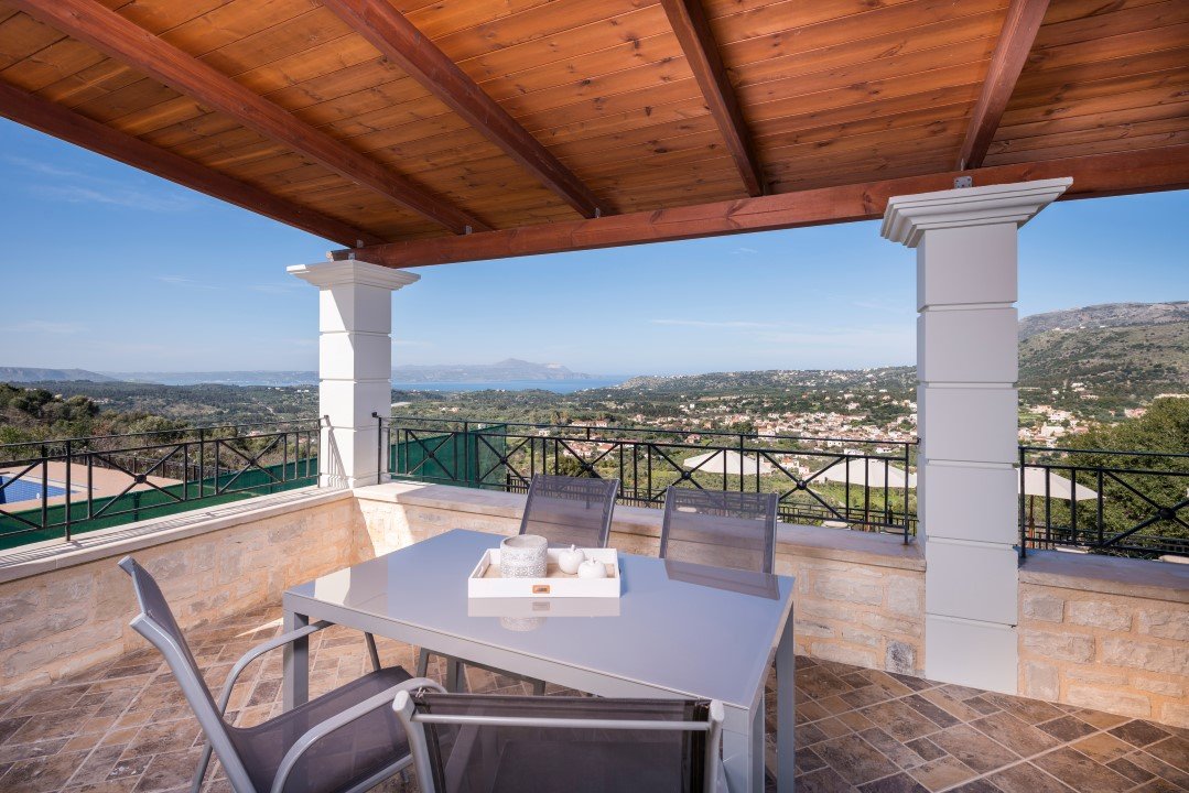 5 bedrooms Villa in Chania, Greece No. 8634