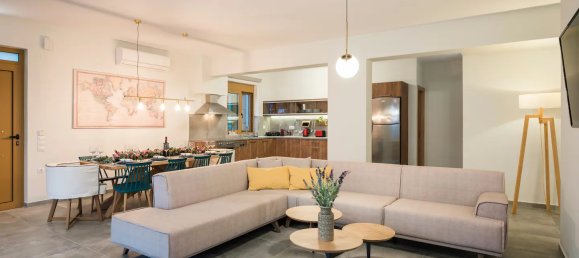 5 bedrooms Villa in Chania, Greece No. 8634 6