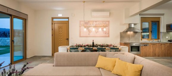 5 bedrooms Villa in Chania, Greece No. 8634 9