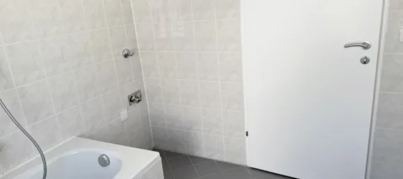 2غرفة شقة في Hernals, Austria رقم 233736 4