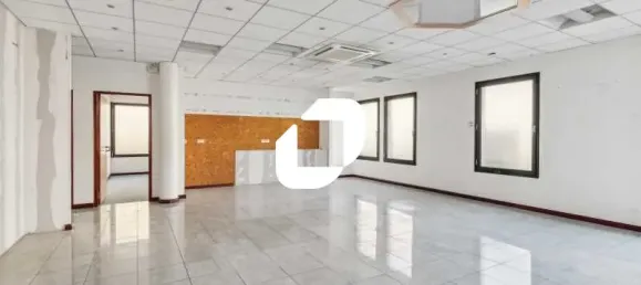 Büro in Gennevilliers, France 1861m², Nr. 302381 7