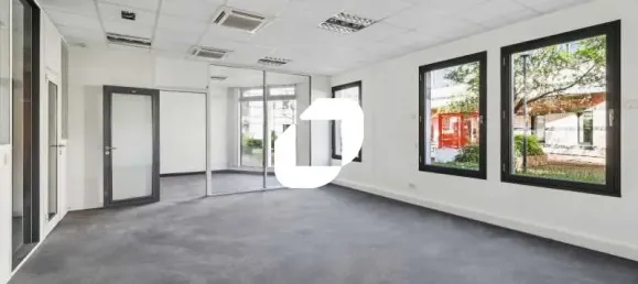 Büro in Gennevilliers, France 1861m², Nr. 302381 10