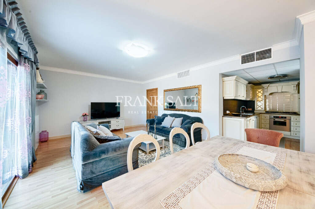 5 bedrooms Bungalow in Mellieha, Malta No. 195