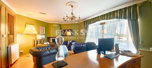 5 bedrooms Bungalow in Mellieha, Malta No. 195 34