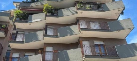 Ático de 5 habitaciónes en Busto Arsizio, Italy No. 69881 4