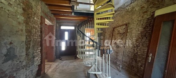 3 bedrooms House in Verolanuova, Italy No. 303062 16