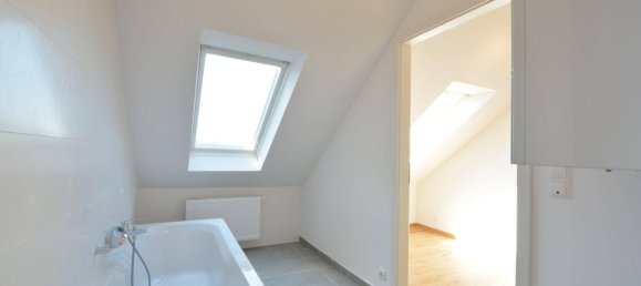 2 rooms Apartment in Penzing, Austria No. 175698 3