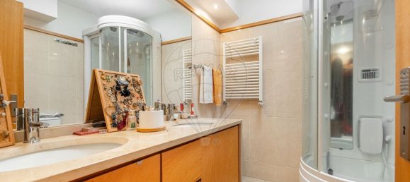 4 Schlafzimmer Haus in Revelhe, Portugal, Nr. 21126 20