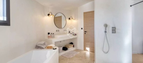 4 غرف نوم فيلا في Cavalaire-sur-Mer, France رقم 99951 14