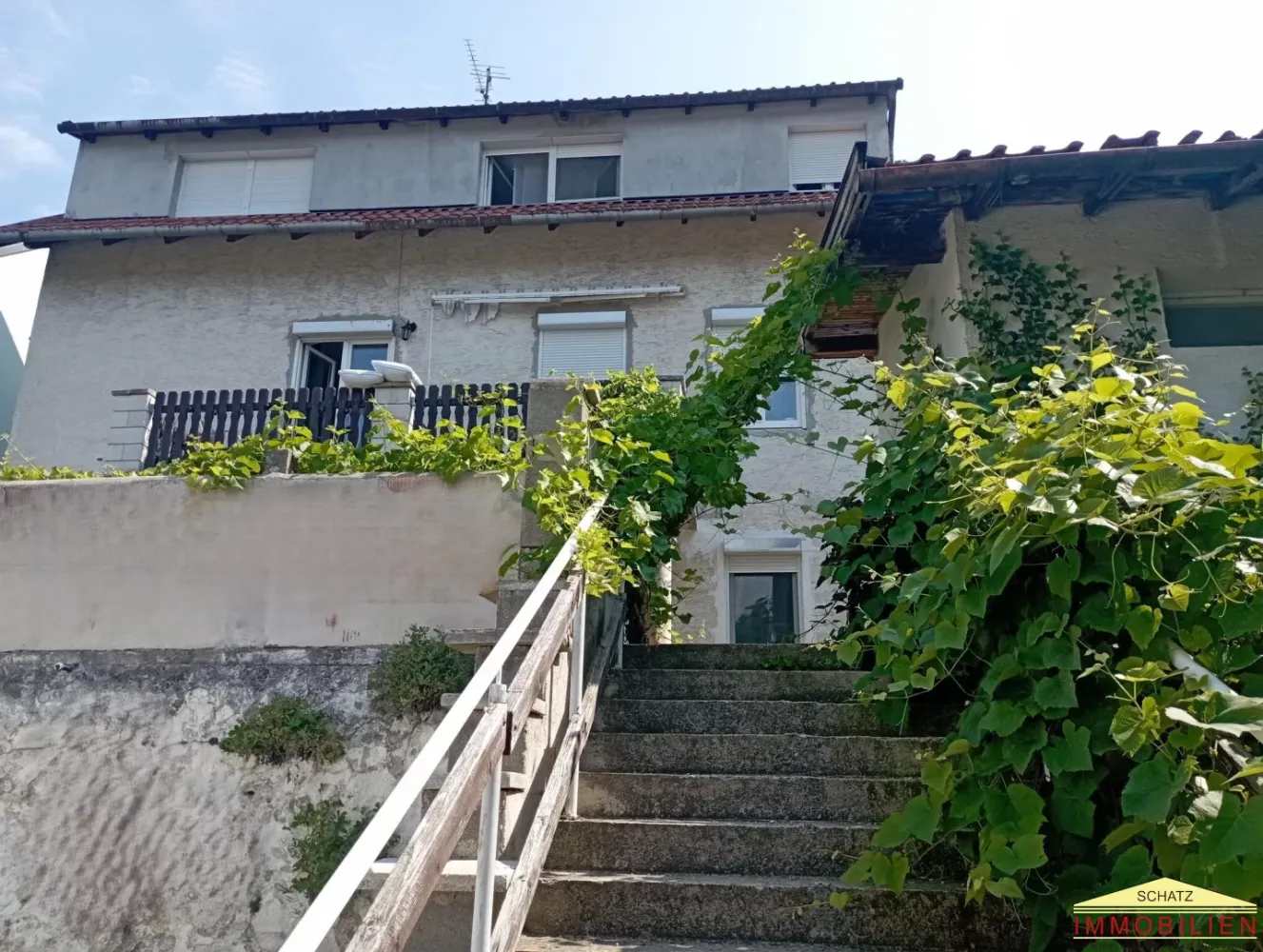 9-Zimmer Haus in Berndorf, Austria, Nr. 18600