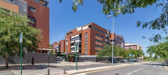 Ático de 3 dormitorios en Granada, Spain No. 23692 18