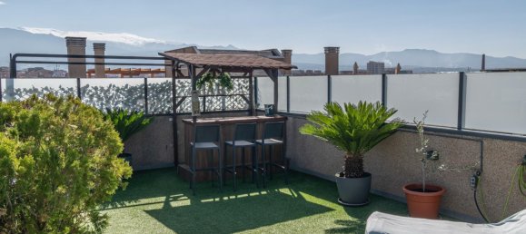 Ático de 3 dormitorios en Granada, Spain No. 23692 25