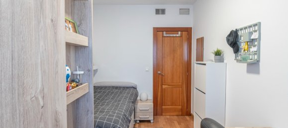 Ático de 3 dormitorios en Granada, Spain No. 23692 16