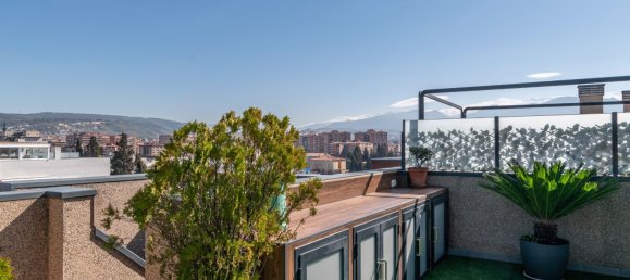 Ático de 3 dormitorios en Granada, Spain No. 23692 26