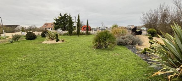 4 bedrooms Villa in Le Blanc, France No. 85978 5