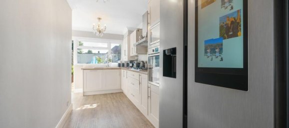 2 غرف نوم عقار تجاري في Beckenham, United Kingdom رقم 3029 8