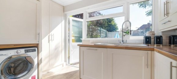 2 غرف نوم عقار تجاري في Beckenham, United Kingdom رقم 3029 11