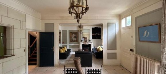 Casa de 4 dormitorios en Saint-Etienne-de-Chigny, France No. 314530 4