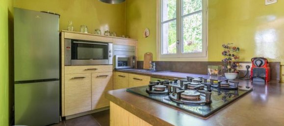 Casa de 4 dormitorios en Saint-Etienne-de-Chigny, France No. 314530 5