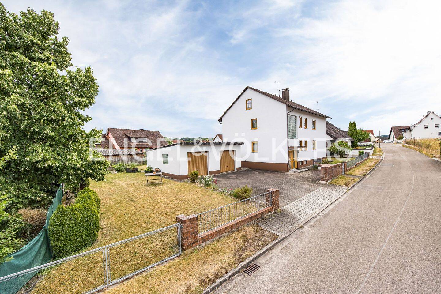 Adosado de 4 dormitorios en Roth, Germany No. 266010