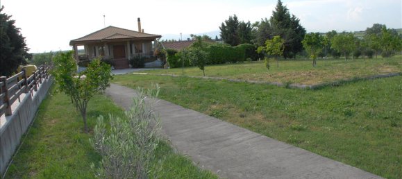 4 dormitorios propiedad comercial en venta en Agios Athanasios, Chalkidona, Thessaloniki, Central Macedonia, Macedonia and Thrace, Greece № 56509 2