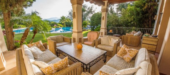 8 bedrooms Villa in Malaga, Spain No. 104594 10