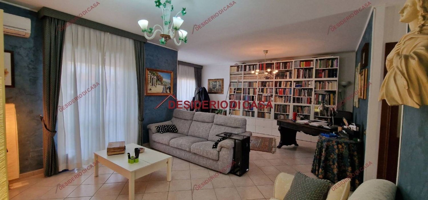 3 bedrooms House in Carini, Italy No. 133136