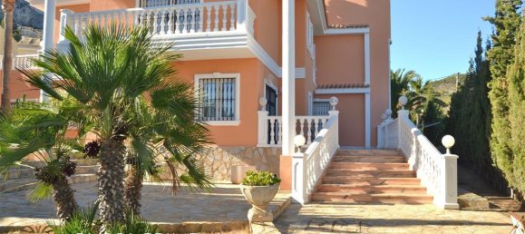 5 bedrooms Villa in Calpe, Spain No. 1530 10