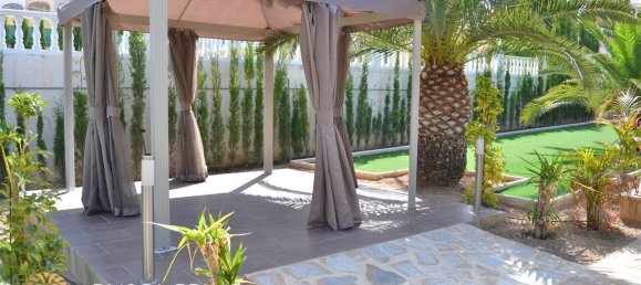 5 bedrooms Villa in Calpe, Spain No. 1530 9