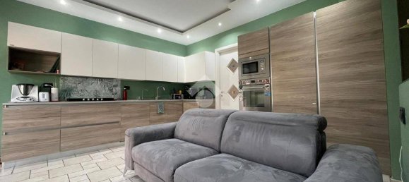 3 bedrooms Apartment in Nichelino, Italy No. 325032 4