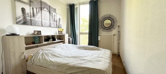 3 bedrooms Apartment in Elancourt, France No. 351641 5