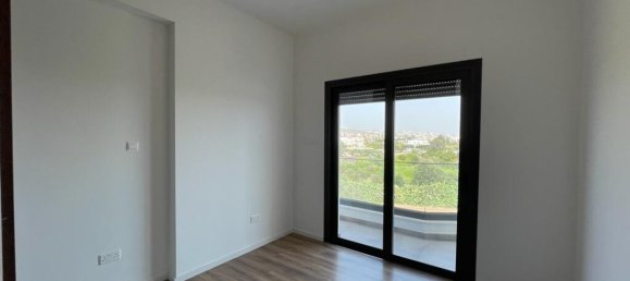 3 bedrooms Apartment in Limassol, Cyprus No. 25487 14