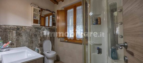 5 bedrooms House in Foiano della Chiana, Italy No. 228445 26