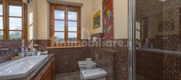 5 bedrooms House in Foiano della Chiana, Italy No. 228445 24