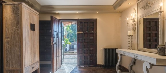Villa de 4 dormitorios en Marbella, Spain No. 51774 42