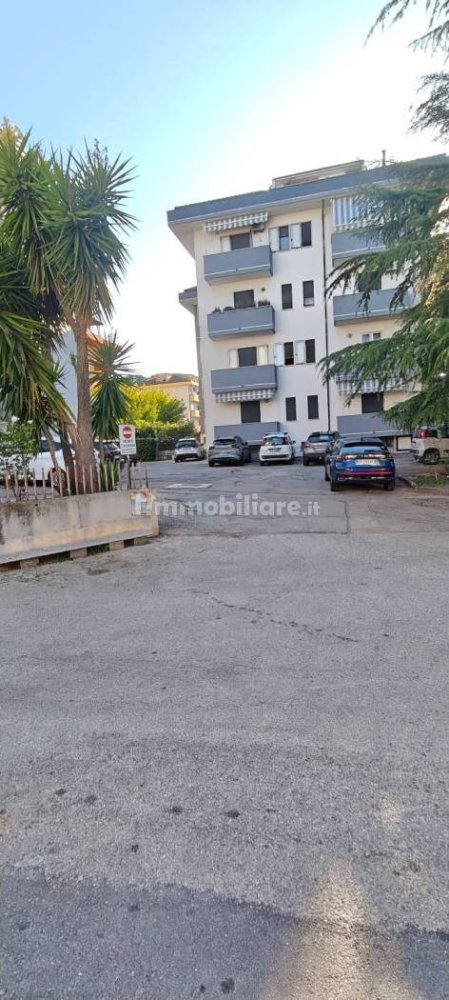 2 غرف نوم شقة في Bellante, Italy رقم 345362