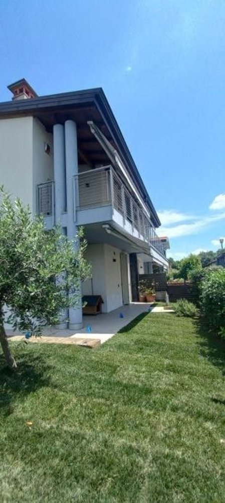 Villa de 4 divisões em Lonato del Garda, Italy N.º 287695