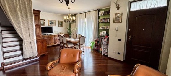 5 rooms Villa in Pogliano Milanese, Italy No. 338190 6