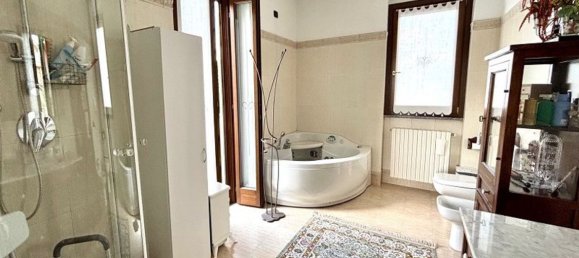 5 rooms Villa in Pogliano Milanese, Italy No. 338190 31