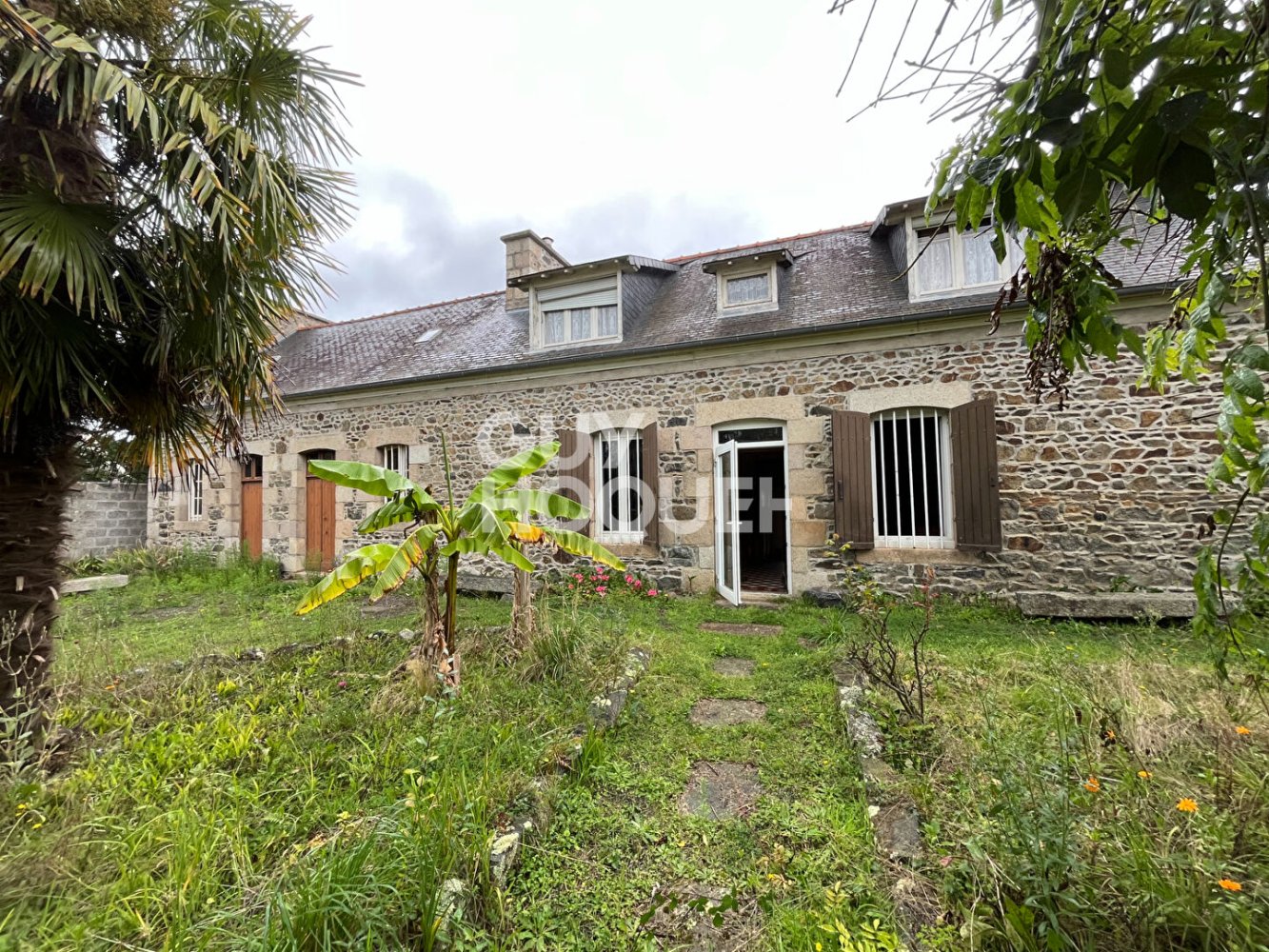 3 bedrooms House in Plourhan, France No. 206878