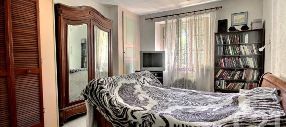 3 bedrooms House in Sezanne, France No. 97332 6