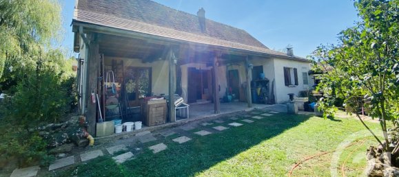 3 bedrooms House in Sezanne, France No. 97332 2