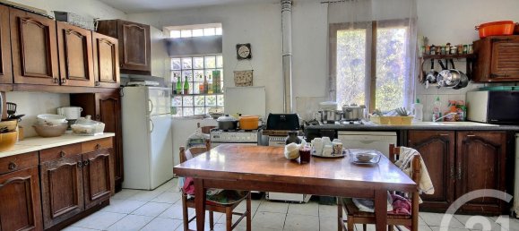 3 bedrooms House in Sezanne, France No. 97332 5