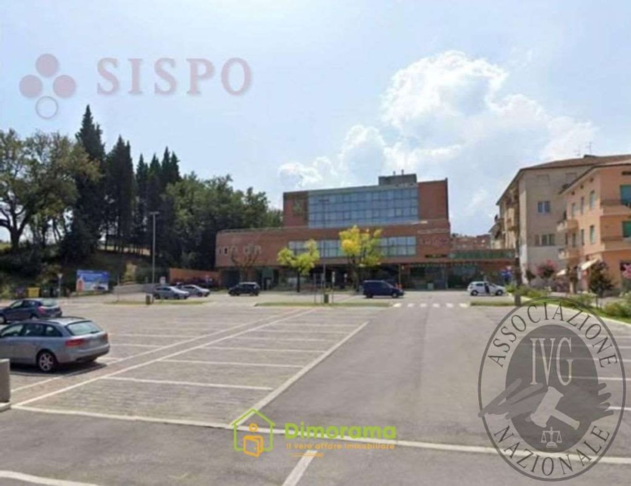 165m² Commercial property in Marsciano, Italy No. 304294