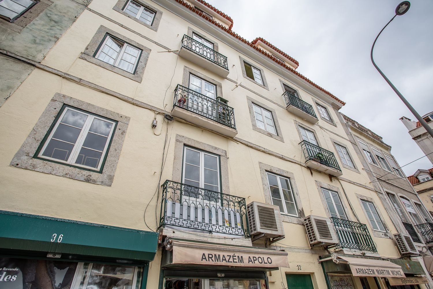 803m² Building in Lisbon, Portugal No. 227832