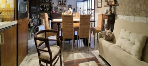 3 bedrooms House in Carrara, Italy No. 45804 9