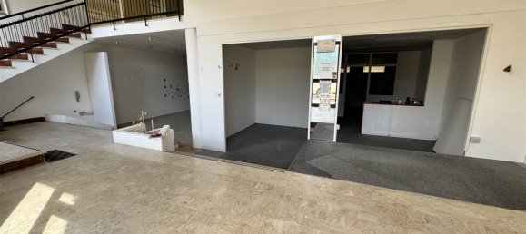 329 rooms Commercial property in Custonaci, Italy No. 300005 5