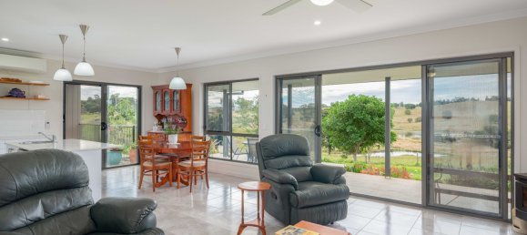 2 bedrooms House in Mothar Mountain, Australia No. 556 10