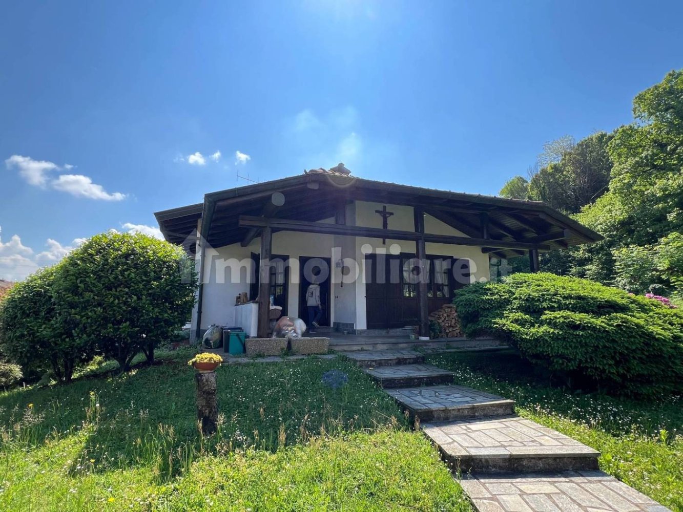 3 bedrooms Villa in Laveno-Mombello, Italy No. 295850